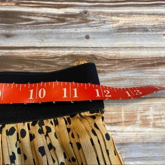 Codex Mode Animal Printed Accordion Pleated Midi
Length Flared Skirt Sz Small - Picture 6 of 11